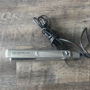 Professional Paul Mitchell Protools Silver Flat Iron
